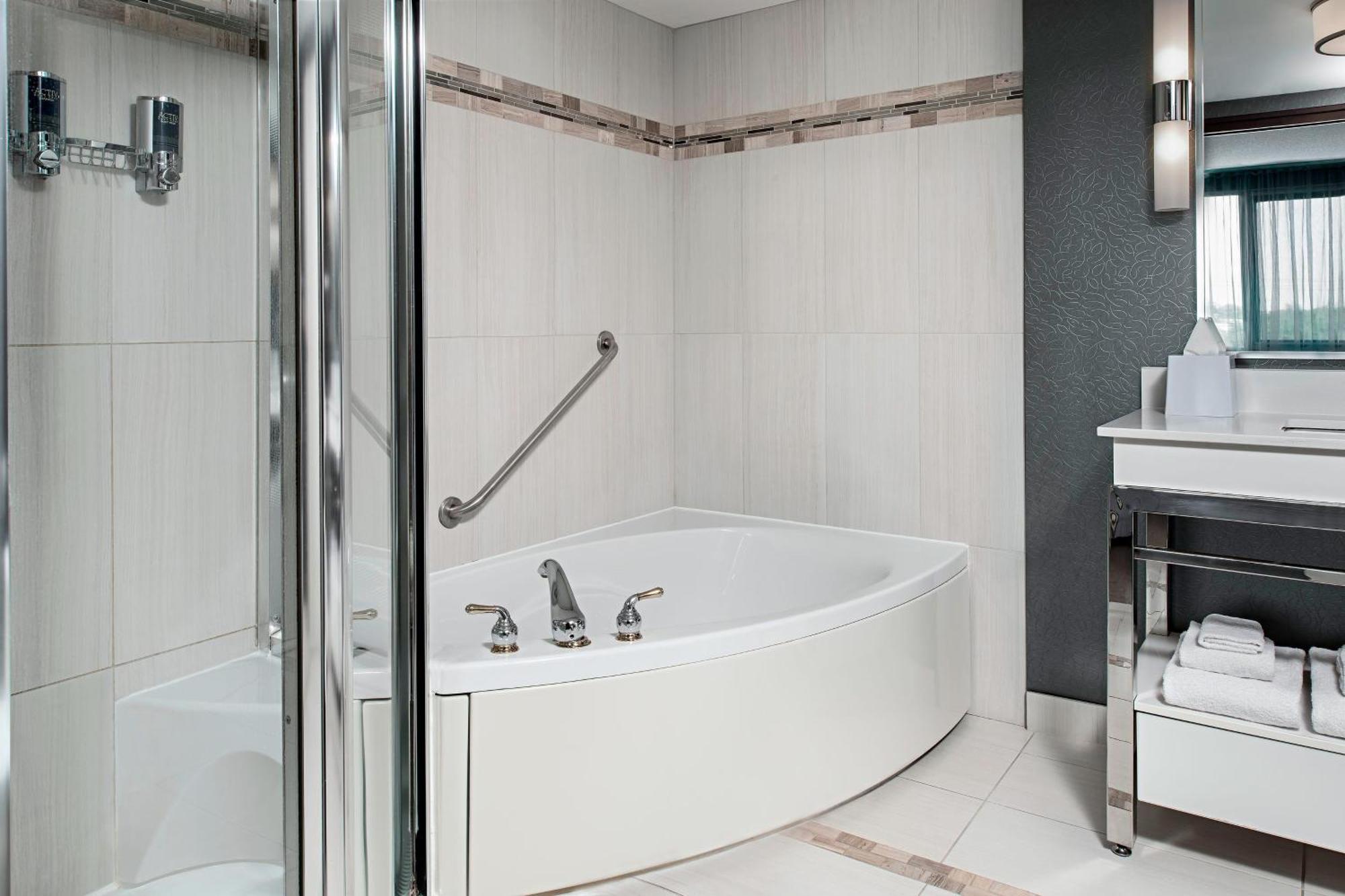 Four Points By Sheraton London Exterior foto